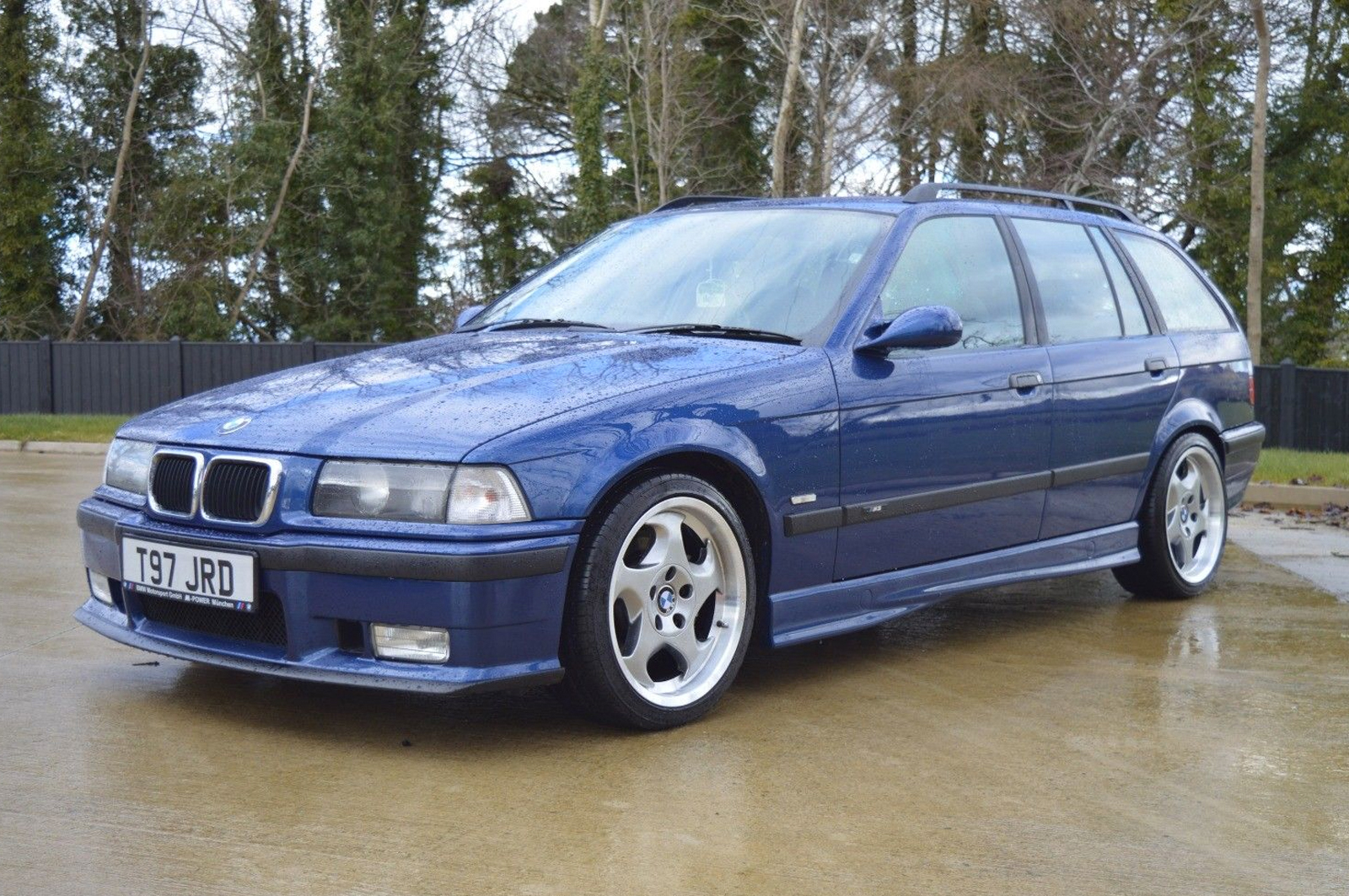 laag personeelszaken grot The coolest car on eBay right now – BMW E36 M3 Touring | Good Shout Media |  Automotive Marketing Specialist